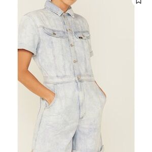Lee Acid Wash Denim Romper Jumpsuit Short Sleeve Button Down Light Wash